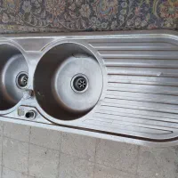 سینک|آب‌چکان و نظم‌دهنده ظروف|بومهن, |دیوار