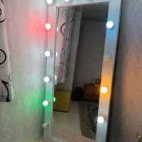آینه قدی لامپ دار