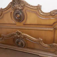 جاکفشی و آینه قدی
