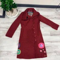 کت زرشکی برند اسپانیایی Desigual