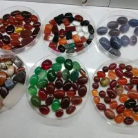 نگین حراج ، یکجا