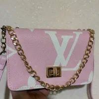 کیف زنانه صورتی با هک برندLv