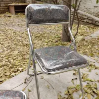 صندلی تاشو.