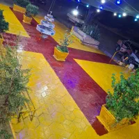 نیازمند نیروی کار برای بستنی فروشی