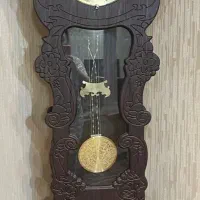 یک عدد ساعت ایستاده بسیار زیبا و سالم