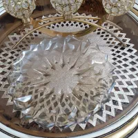 یک عدد شیرینی خوری بسیار تمیز و شیک و جا شمعی