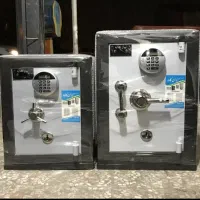 گاوصندق 250بلند رمز مکانیکی/دیجتالی وزن 210کیلوkki