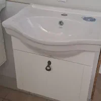 روشویی دیواری ضد اب