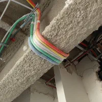 کارگر ساده و نیمه ماهر برقکار