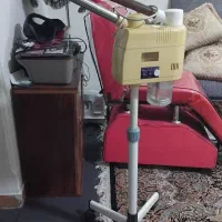 صندلی اصلاح و دستگاه بخور