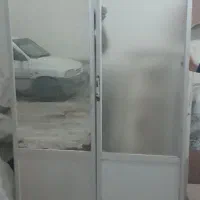 در کشویی آلومینیومی
