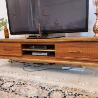 میز تلویزیون پایه فلزی