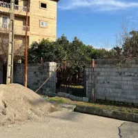 زمین ۳۰۰ متری بر آسفالت / سنددار قابل ساخت