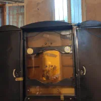 گل میز در حد نو