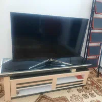 میزتلویزیون باتلویزیون