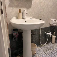 روشویی بدون شیرآلات و اتصالات