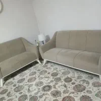 مبل راحتی ومیز نهار خوری