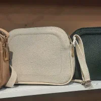 فروش فوری تعداد زیادی کیف کفش به علت جم کردن