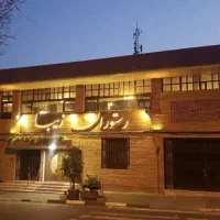 آشپز و کمک آشپز ایرانی ماهر و با تجربه