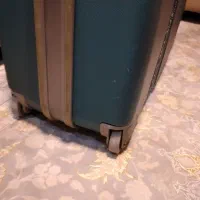 چمدان ژاپنی اکسپرس|کیف، کفش، کمربند|شیراز, فرهنگ شهر|دیوار