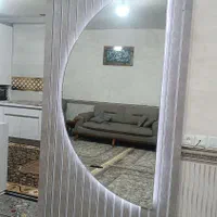 آیینه و بوفه|آینه|ثلاث باباجانی, |دیوار