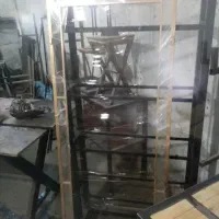 ساز فلزی روی کار چوب