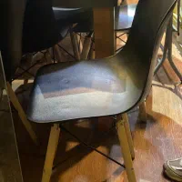 میز و صندلی و ترمووال و سینک و سرخ کن