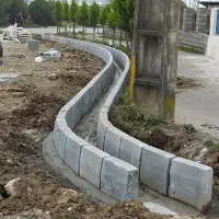 جدول سنگ فرش محوطه