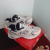 کتانی نیوبالانس سایز42 استوک