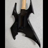 گیتار الکتریک بی سیریچ