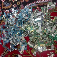 خریدار انواع برد و هارد موبایل