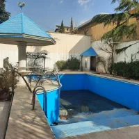 ویلا شهرک غرب ۶۵۰ متر زمین ۳طبقه بنای قدیمی