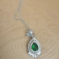 مدال نقره با سنک زمرد زیبا دستبند گردنی