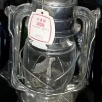 فانوس روشنایی با ارتفاع ۲۸سانتی متر|کلکسیون اشیاء عتیقه|شیراز, بعثت|دیوار