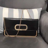 کیف|کیف، کفش، کمربند|پرند, فاز ۵|دیوار