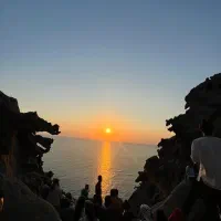 سفر به نگین سرخ خلیج فارس|تور و چارتر|شیراز, قصرالدشت|دیوار