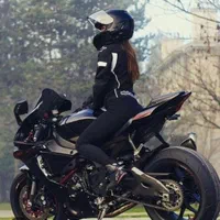 مربی بانوآموزش موتور