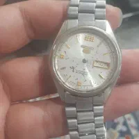 چنتا ساعت قدیمی|ساعت|اصفهان, پوریای ولی|دیوار