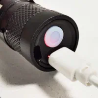 چراغ قوه پلیسی شارژی عالی پر کاربرد|کوهنوردی و کمپینگ|ایذه, |دیوار