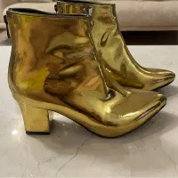 نیم بوت|کیف، کفش، کمربند|رشت, استقامت ۱|دیوار