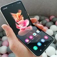 Z filp 3 سامسونگ معاوضه با ۱۳ و ۱۳ پرو