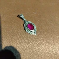 گردنبندیاقوت