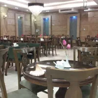 برگزاری انواع مراسمات مجلسی هتل ۳ ستاره|خدمات پذیرایی، مراسم|اصفهان, نقش جهان|دیوار