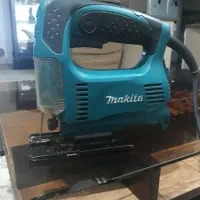 عمود بر ماکیتا اصلی