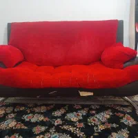 مبل ۴ نفره پایه استیل وهمراه میز عسلی تاشو ۳ عدد