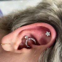 آموزش تخصصی پیرسینگ صورت و بدن