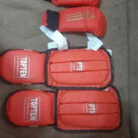 دستکش و ساقبند و روپایی کاراته