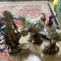 سه عدد مجسمه فقط ۳۰۰