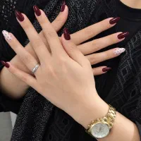 آفرویژه آموزش وکاشت ناخن