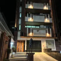 200متر-کلید-نخورده-شمالی-نما-2-پارکینگ-رستاخیز